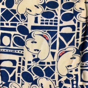 NWOT pair of one size LulaRoe Mickey Mouse leggings!!